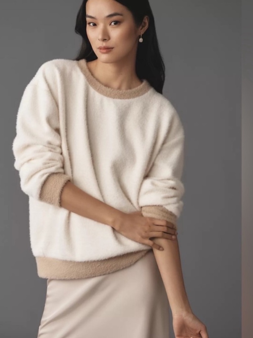 Anthropologie Maeve Cozy Ringer Sweatshirt Sweater cream fuzzy oversized. Small